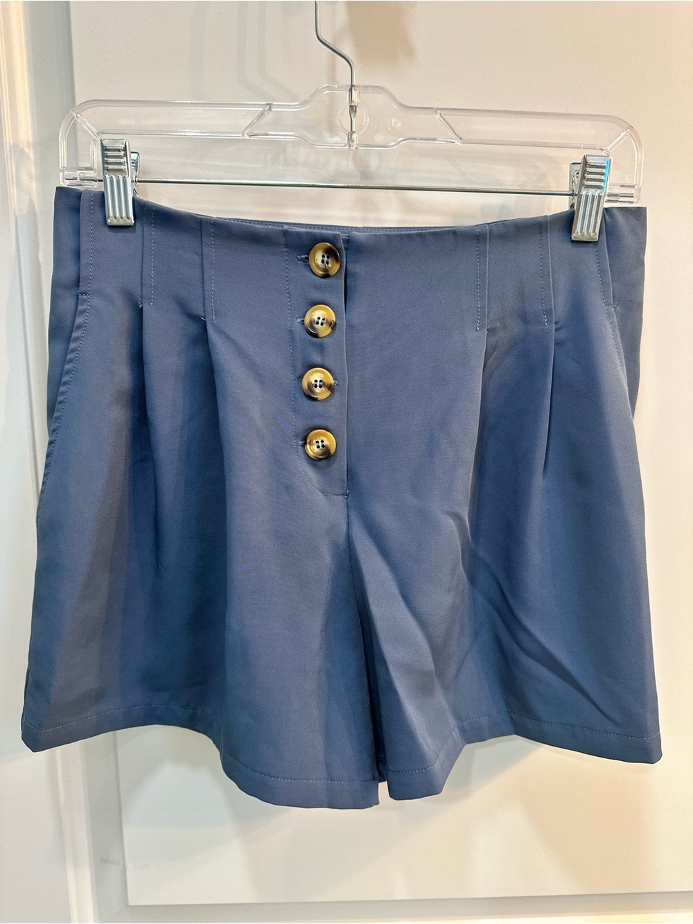 june & hudson Blue Pleated Button-Front Skort